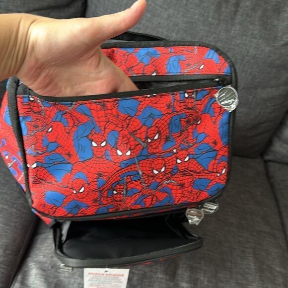 Spider-Man Marvel x Igloo Backpack 28 Cans Capacity Insulated Daypack New - Picture 2 of 14